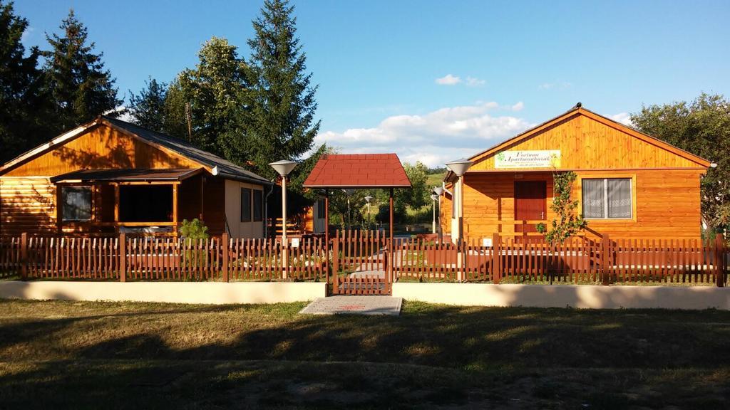 Fortuna Apartmanhazak Богач Екстер'єр фото