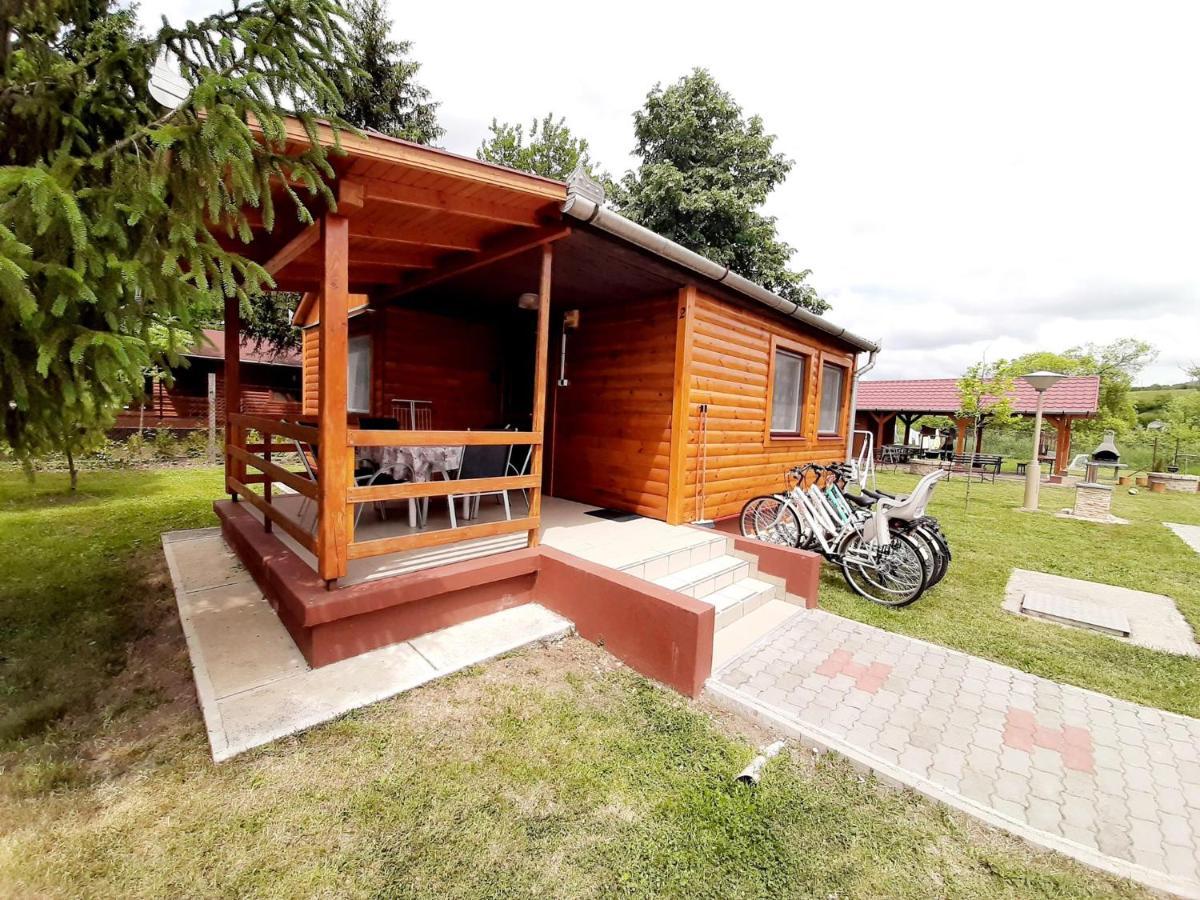 Fortuna Apartmanhazak Богач Екстер'єр фото